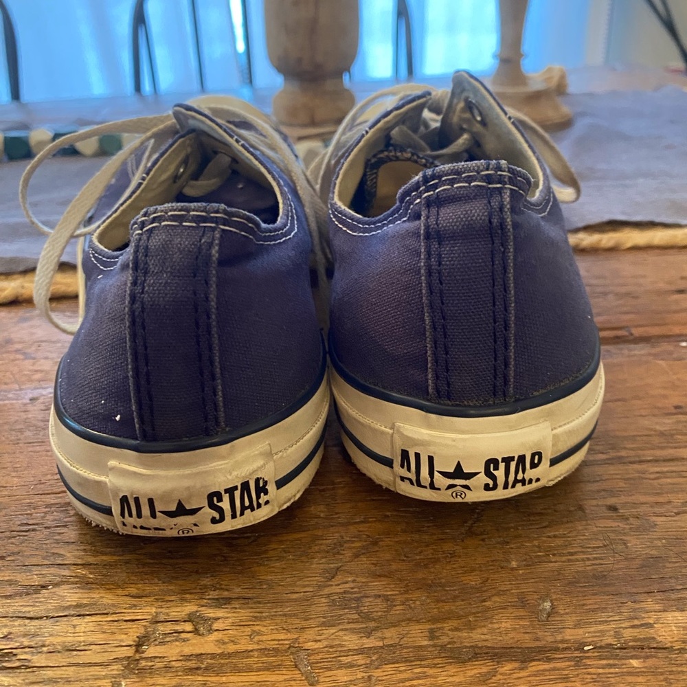 ConverseChuck Taylor Low Tops.  Navy Men’s 11 Womens 13‎ - Picture 3 of 8